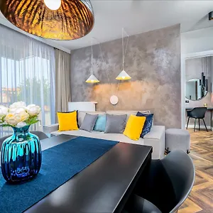 Homely Place Koziolki - Stary Rynek - Parking Апартаменты